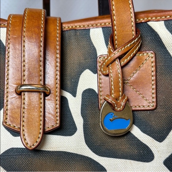 DOONEY & BOURKE VINTAGE GIRAFFE ANIMAL.. CANVAS W/ TAN LEATHER TRIM DUCK CHARM - Picture 14 of 17